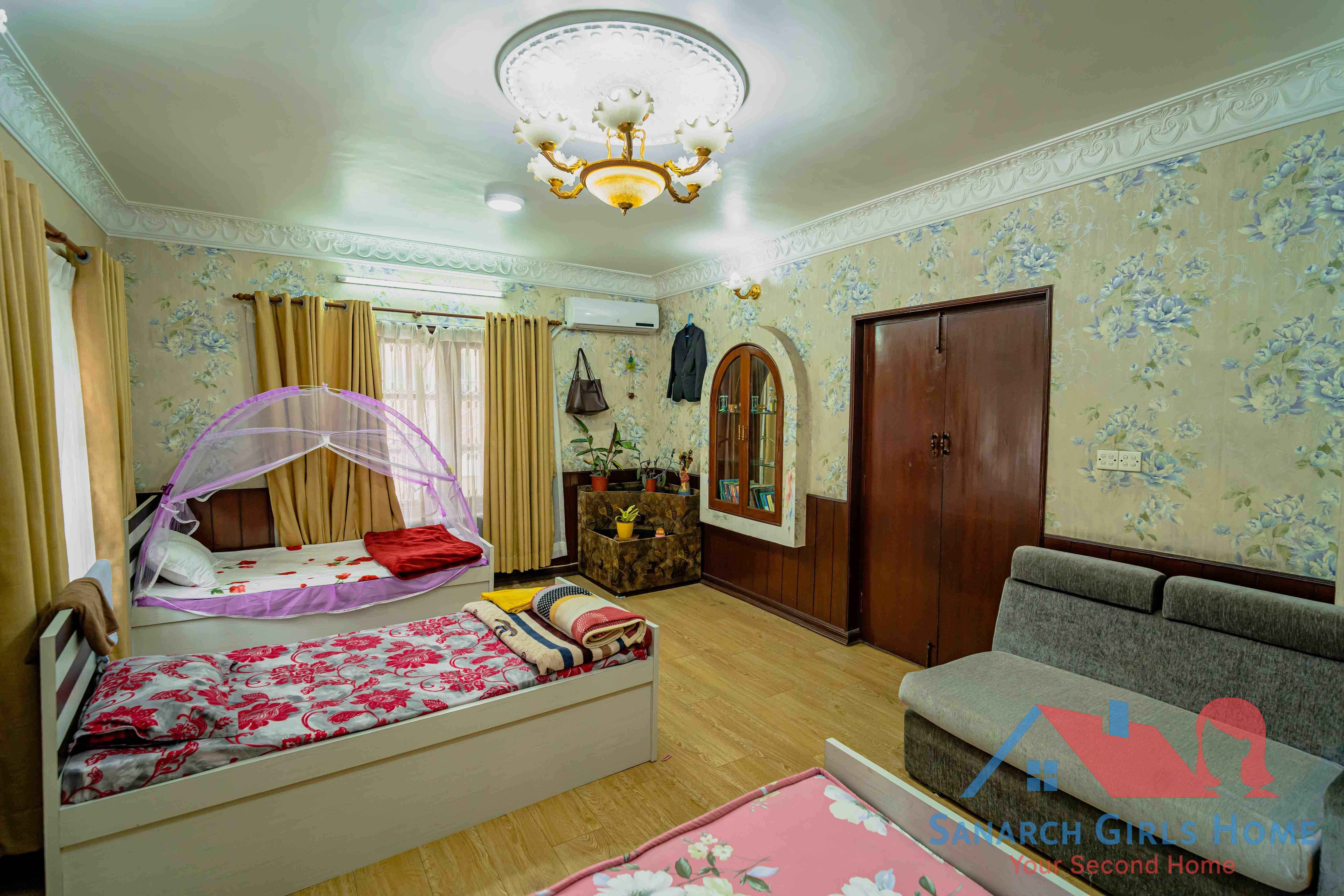 Three Seater Room image