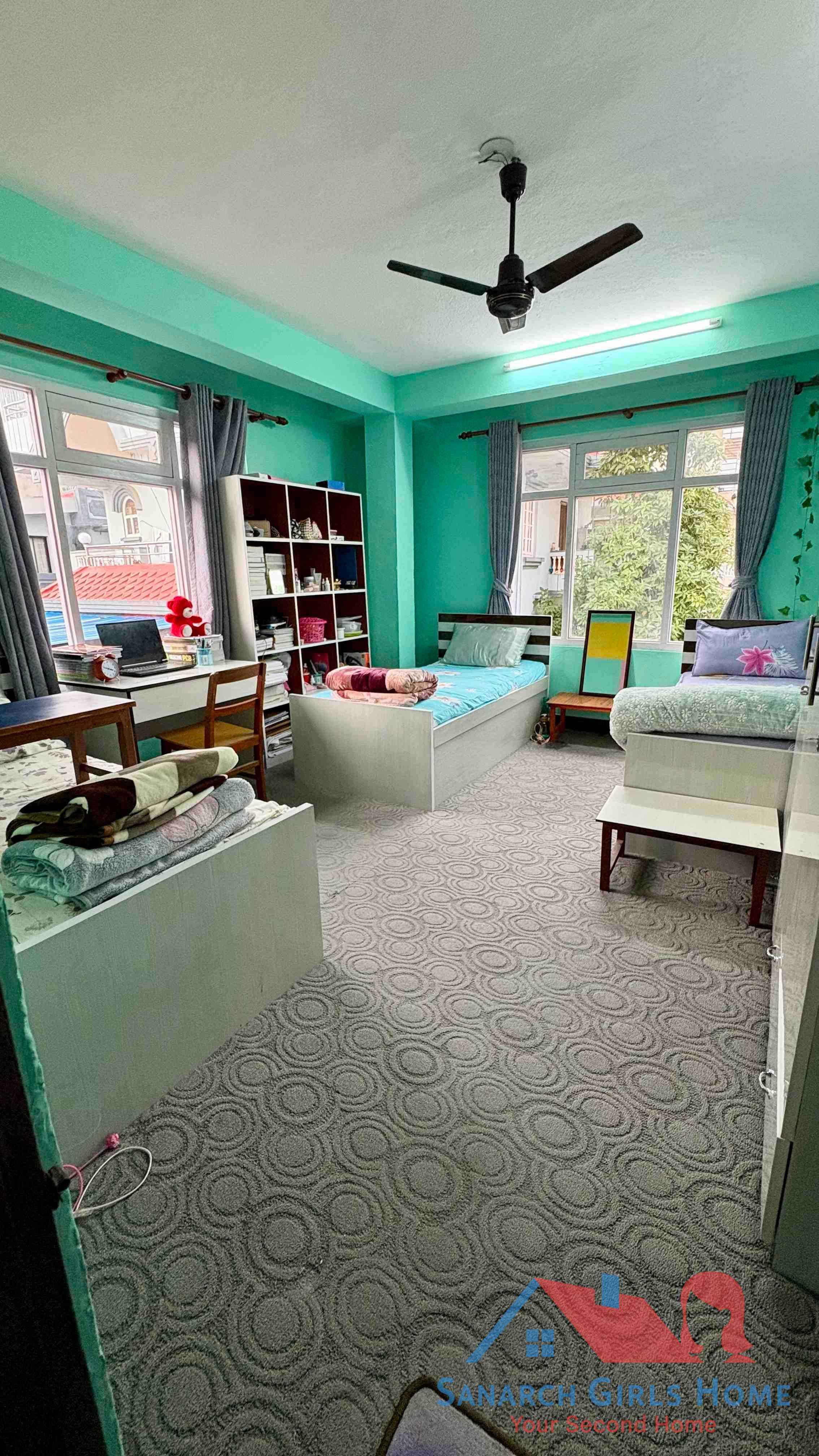 Three Seater Room image